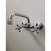 csillag gombos  fali mosogató csaptelep. csillag gombos  fali mosogató csaptelep.